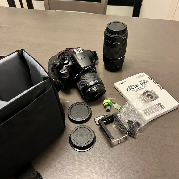 Canon EOS Rebel T6 Camera